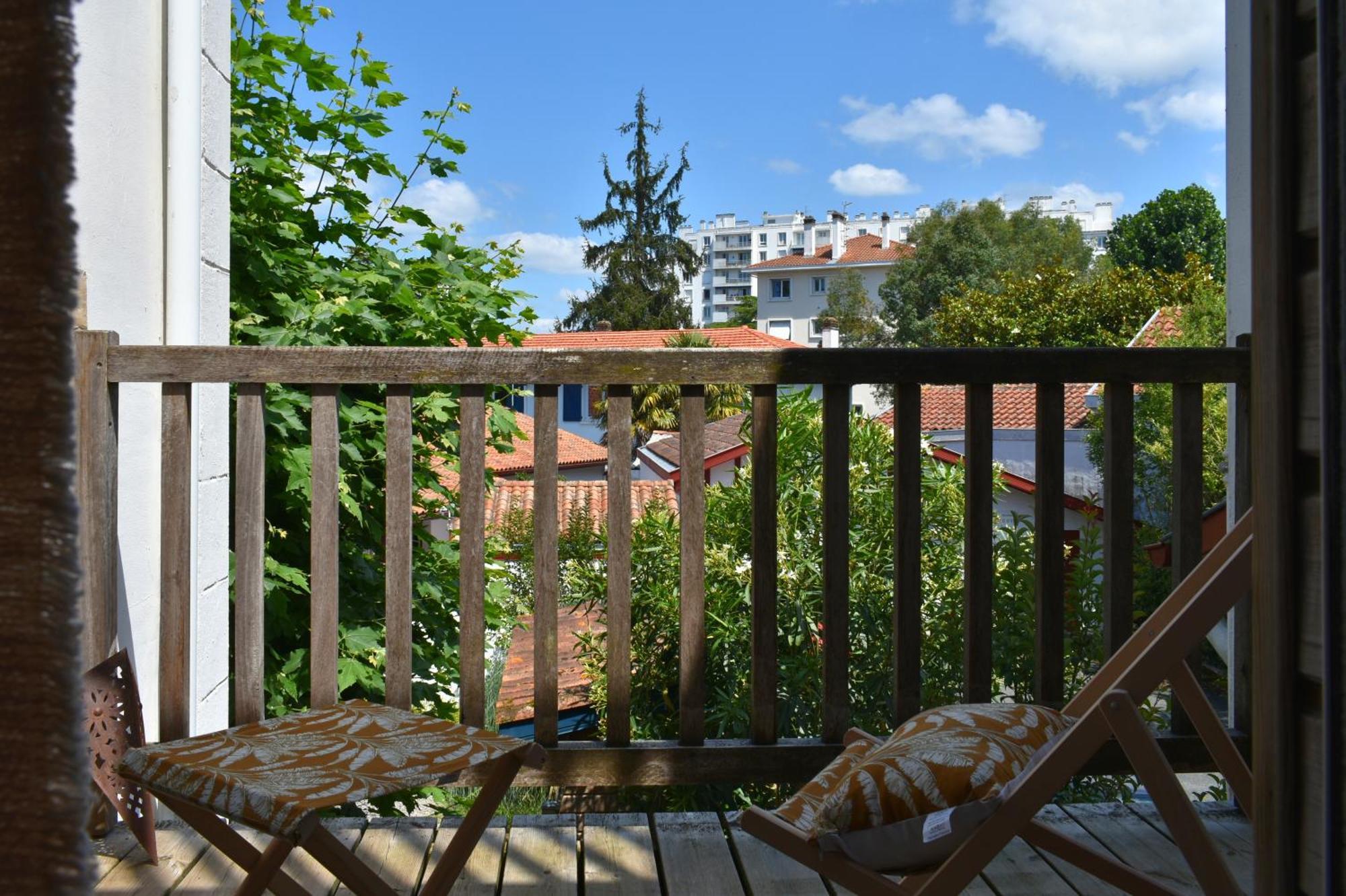 Villa Regis - Jardin-Parking-Wifi-Equipe Bayona Exterior foto